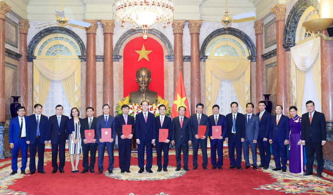 陈大光主席任命驻外大使 ảnh 1 陈大光主席任命驻外大使 ảnh 1