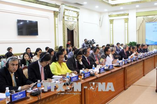 胡志明市向外国领事团介绍智慧城市建设项目 ảnh 2