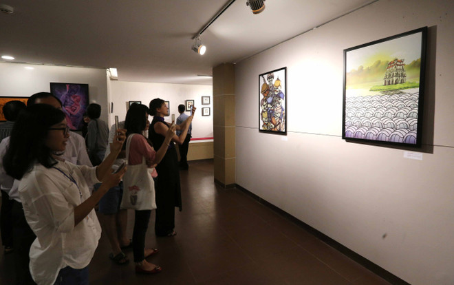 欧洲画家美术展亮相岘港市 加深岘港市与国际朋友的团结友谊 ảnh 2