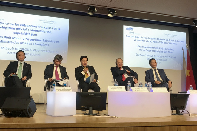 法国企业与越南政府和各部门领导沟通交流 ảnh 1