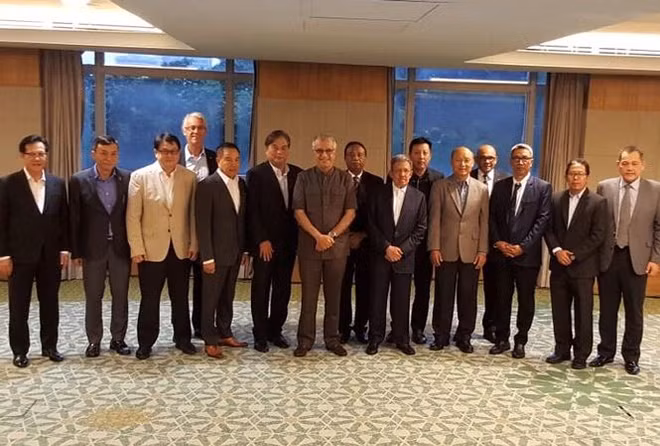 亚洲足球联合会承诺将协助越南足协和东南亚发展青年足球 ảnh 1