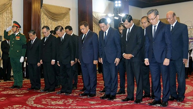 多支国内外代表团前来吊唁原政府总理批潘文凯 ảnh 1 多支国内外代表团前来吊唁原政府总理批潘文凯 ảnh 1