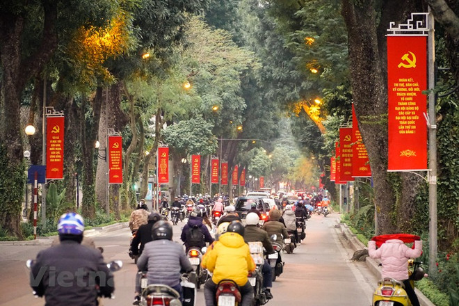 组图:首都河内街道装灯结彩,喜迎越共十三大 ảnh 4 组图:首都河内街道装灯结彩,喜迎越共十三大 ảnh 4