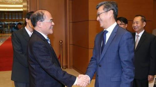 越南国会主席阮生雄会见保加利亚副总统马尔加里塔•波波娃 ảnh 2