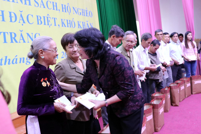 邓氏玉盛: 建议政府和各部委将为朔庄省给予优先 ảnh 2 邓氏玉盛: 建议政府和各部委将为朔庄省给予优先 ảnh 2