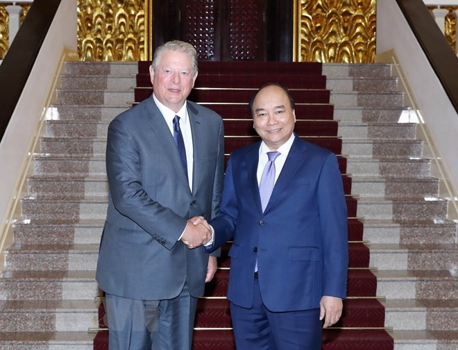 越南政府总理阮春福会见美国前副总统阿尔·戈尔 ảnh 1 越南政府总理阮春福会见美国前副总统阿尔·戈尔 ảnh 1