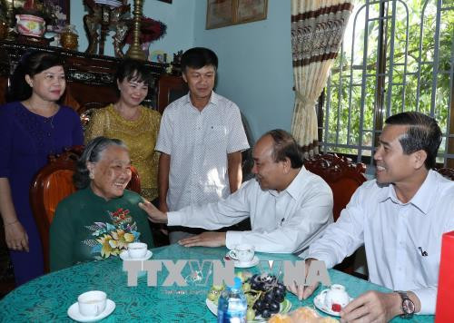 政府总理阮春福:前江省力应在高科技农业等5大支柱上实现发展 ảnh 3 政府总理阮春福:前江省力应在高科技农业等5大支柱上实现发展 ảnh 3