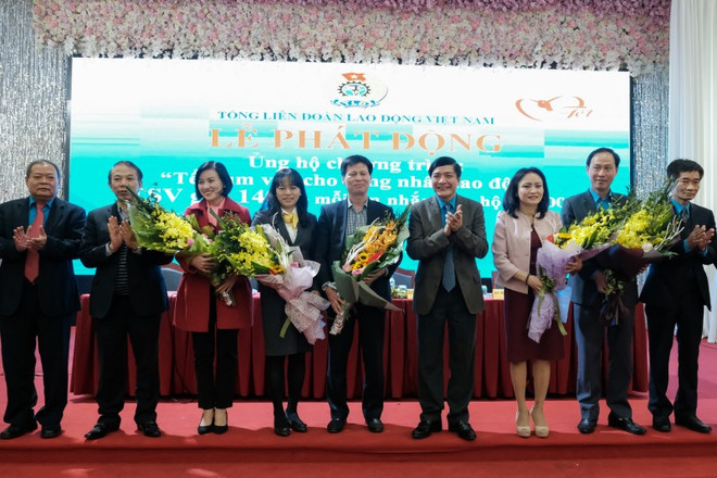 越南劳动总联合会启动发短信募捐活动 帮助工人回家团圆过新年 ảnh 2