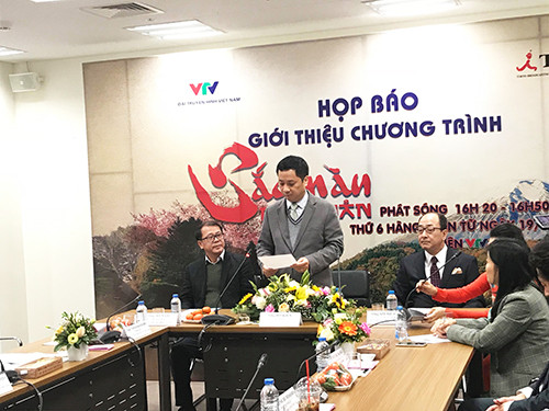 越南观众在荧幕上欣赏“多彩日本” ảnh 1