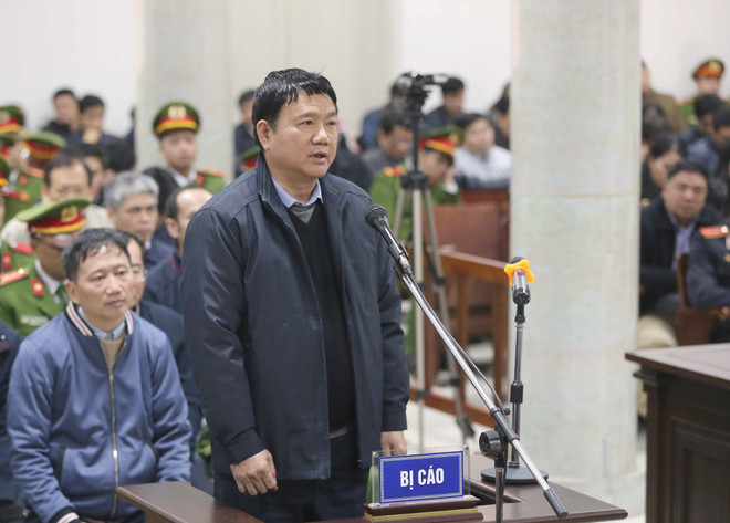 郑春青及其同案犯案件一审：郑春青否认贪污罪行 丁罗升承认犯有错误 ảnh 2