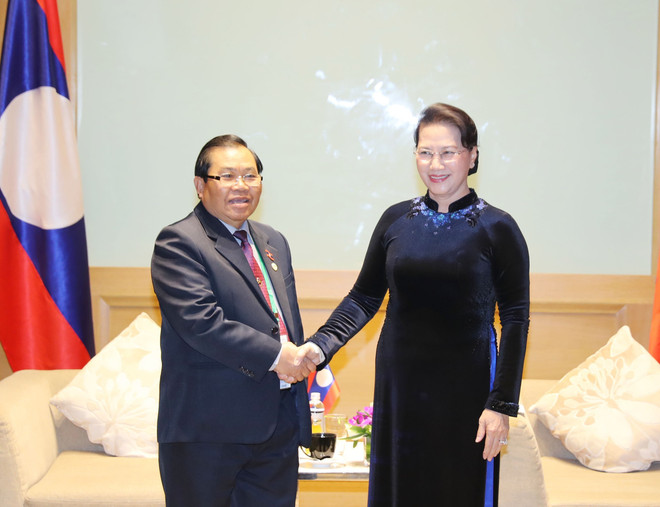 国会主席阮氏金银会见老挝国会副主席 ảnh 1 国会主席阮氏金银会见老挝国会副主席 ảnh 1