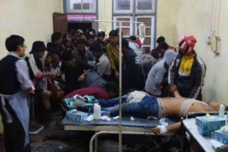 缅甸若开邦示威者与警方发生冲突致40人受伤 ảnh 1