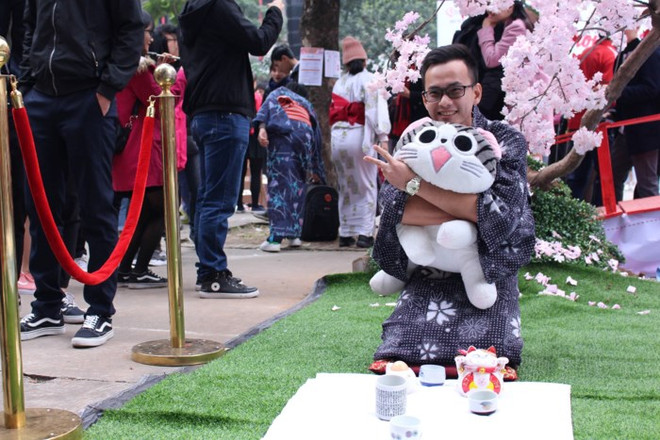 河内大学生再现日本人过年传统习俗 ảnh 1 河内大学生再现日本人过年传统习俗 ảnh 1