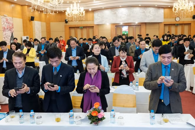 越南劳动总联合会启动发短信募捐活动 帮助工人回家团圆过新年 ảnh 1