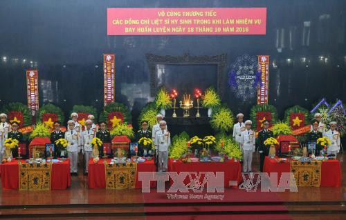 EC130T2失事直升机飞行员丧礼在胡志明市举行 ảnh 1 EC130T2失事直升机飞行员丧礼在胡志明市举行 ảnh 1