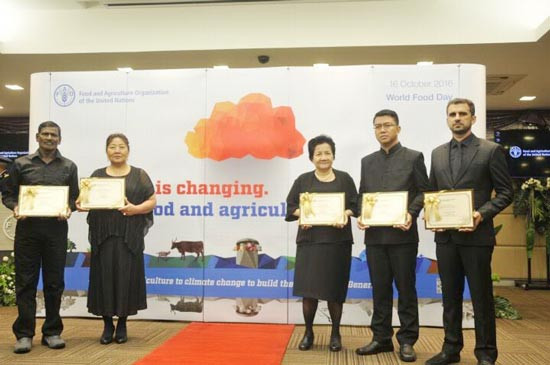 越南首位女性农民获颁联合国粮农组织表彰 ảnh 1