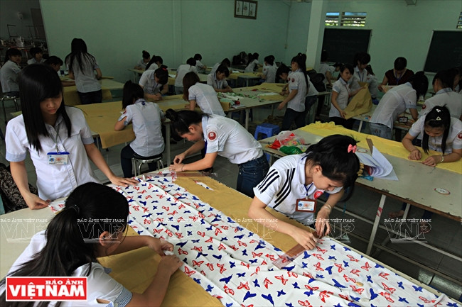 东盟共同体与越南劳动者的机遇 ảnh 8 东盟共同体与越南劳动者的机遇 ảnh 8