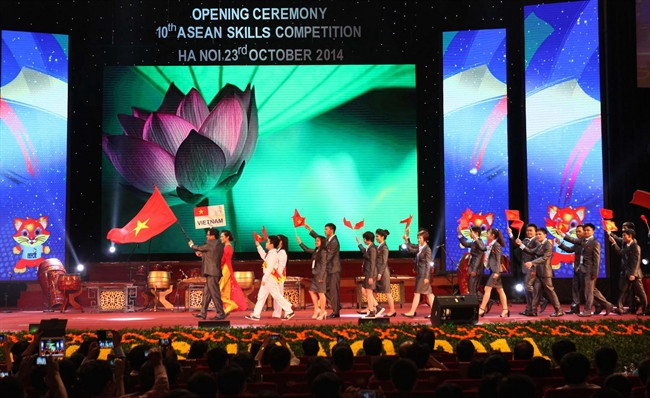 东盟共同体与越南劳动者的机遇 ảnh 2 东盟共同体与越南劳动者的机遇 ảnh 2