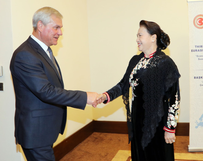 越南国会主席阮氏金银与韩国和白俄罗斯国会领导举行会晤 ảnh 2 越南国会主席阮氏金银与韩国和白俄罗斯国会领导举行会晤 ảnh 2