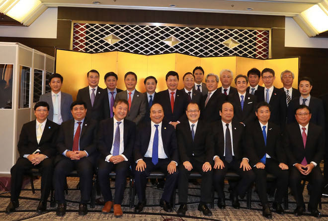 越南政府总理阮春福与日本企业举行座谈会 ảnh 1 越南政府总理阮春福与日本企业举行座谈会 ảnh 1