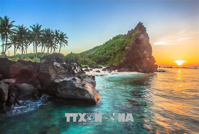 广义省努力将李山地质公园发展成为世界地质公园 ảnh 1 广义省努力将李山地质公园发展成为世界地质公园 ảnh 1