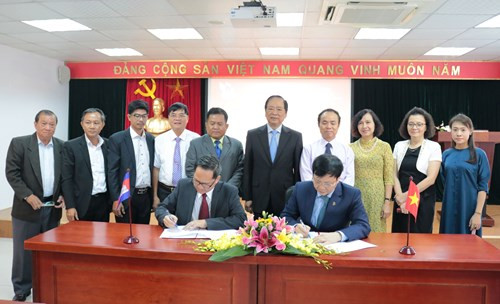 越南新闻工作者协会和柬埔寨记者协会加强交流 寻求合作机遇 ảnh 2 越南新闻工作者协会和柬埔寨记者协会加强交流 寻求合作机遇 ảnh 2