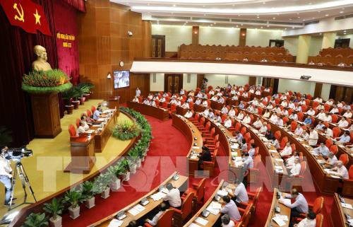 越南共产党第十二届中央委员会第八次全体会议今日上午在河内开幕 ảnh 1