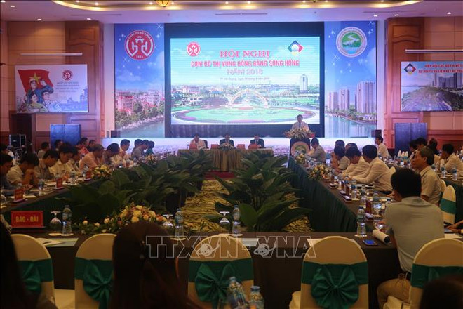 2018年红河三角洲城市群会议在海阳省举行 ảnh 1 2018年红河三角洲城市群会议在海阳省举行 ảnh 1