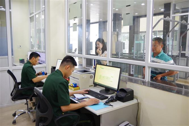 高平省恢复驮隆国际口岸的出入境活动 ảnh 1