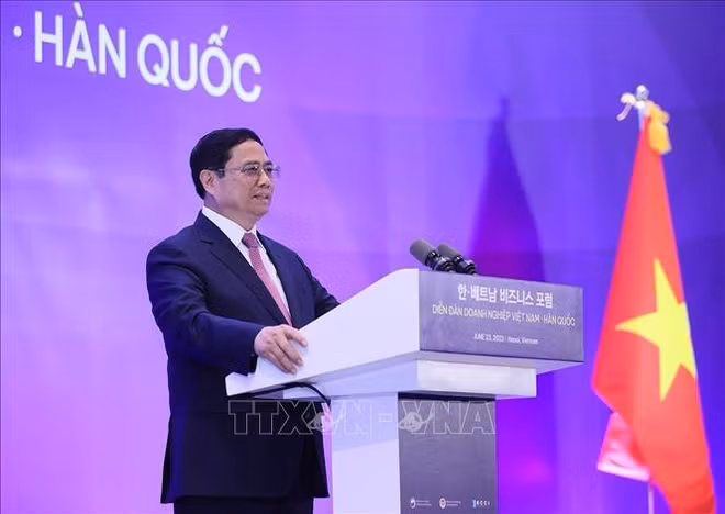 越南政府总理范明政和韩国总统尹锡悦出席越韩企业论坛 ảnh 2