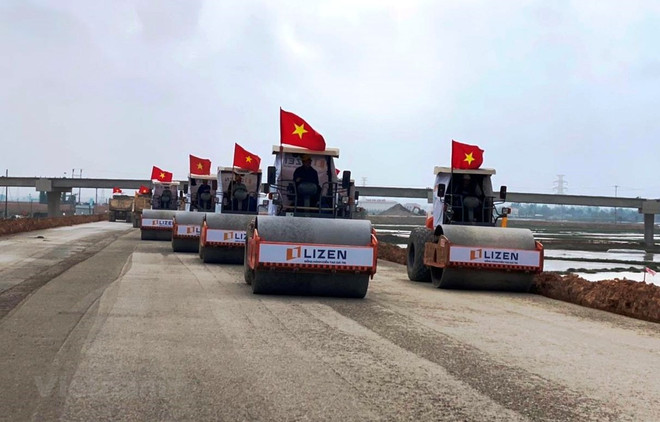 2023年上半年越南交通运输部公共投资项目资金到位率达36%以上 ảnh 1