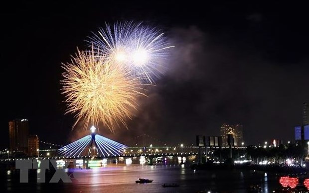 法国队和意大利队闯入2023年岘港国际烟花节总决赛 ảnh 1 法国队和意大利队闯入2023年岘港国际烟花节总决赛 ảnh 1