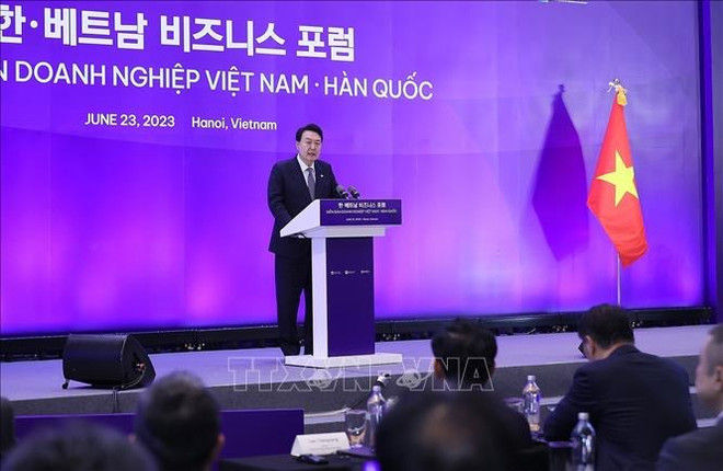 越南政府总理范明政和韩国总统尹锡悦出席越韩企业论坛 ảnh 3 越南政府总理范明政和韩国总统尹锡悦出席越韩企业论坛 ảnh 3