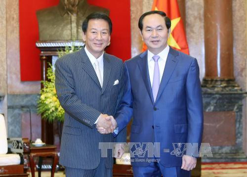 越南国家主席陈大光会见日越关系特别大使杉良太郎 ảnh 1 越南国家主席陈大光会见日越关系特别大使杉良太郎 ảnh 1