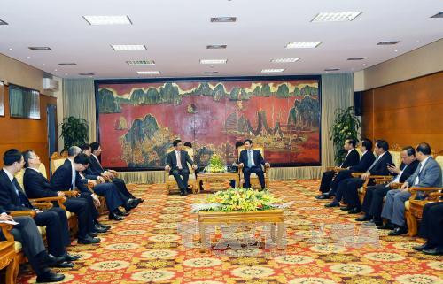 越南政府副总理王廷惠会见中国上海市委书记韩正 ảnh 2 越南政府副总理王廷惠会见中国上海市委书记韩正 ảnh 2