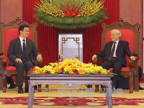 越共中央总书记阮富仲会见中国共产党代表团 ảnh 2