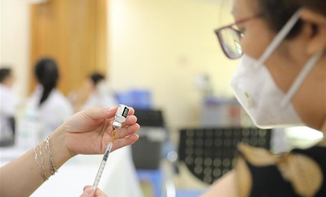 为劳动者接种第三针和第四针新冠疫苗活动正式启动 ảnh 2 为劳动者接种第三针和第四针新冠疫苗活动正式启动 ảnh 2