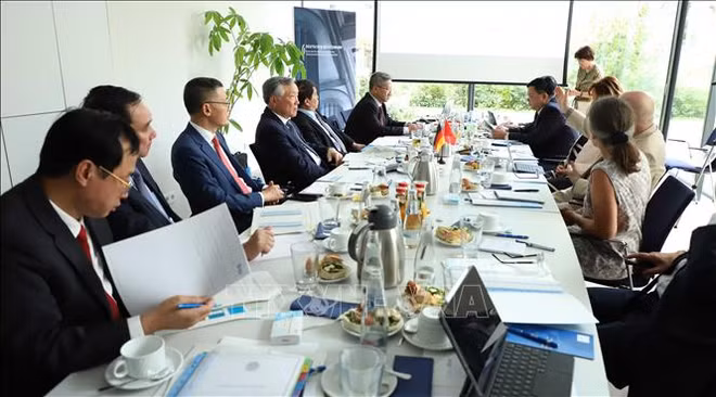 越南最高人民法院院长阮和平对德国进行访问 ảnh 2