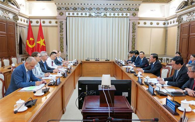 胡志明市促进与德国法兰克福市的合作 ảnh 2 胡志明市促进与德国法兰克福市的合作 ảnh 2