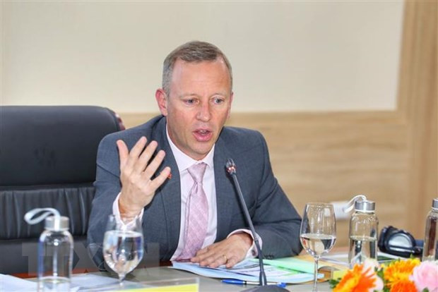 英国驻越南大使荣获越南“致力于自然资源与环境事业” 纪念章 ảnh 1 英国驻越南大使荣获越南“致力于自然资源与环境事业” 纪念章 ảnh 1