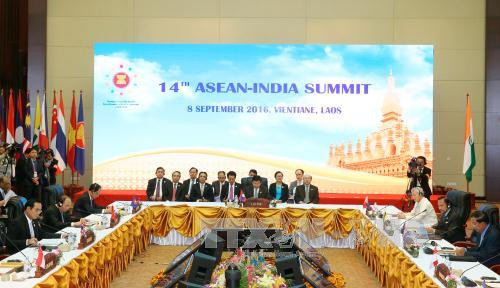 阮春福总理出席东盟与美国及印度的领导人会议 ảnh 1 阮春福总理出席东盟与美国及印度的领导人会议 ảnh 1