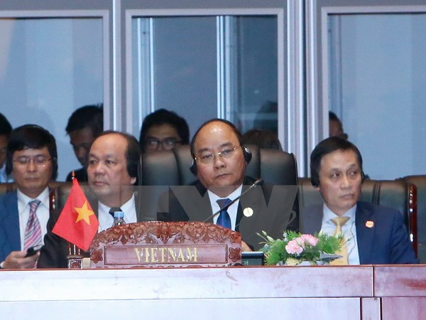 越南政府总理阮春福出席第28、29届东盟峰会开幕仪式 ảnh 1 越南政府总理阮春福出席第28、29届东盟峰会开幕仪式 ảnh 1