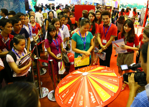 2016年胡志明市国际旅游展览会：越捷航空公司推出2100多张零价机票 ảnh 3