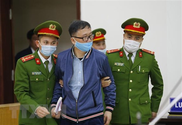 富寿省乙醇案件:32名辩护律师为12名被告人进行辩护 ảnh 2 富寿省乙醇案件:32名辩护律师为12名被告人进行辩护 ảnh 2