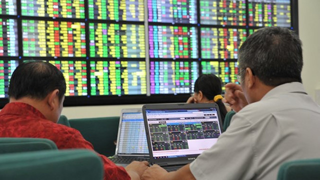 2月份股指期货VN30合约成交量环比增长近16% ảnh 1