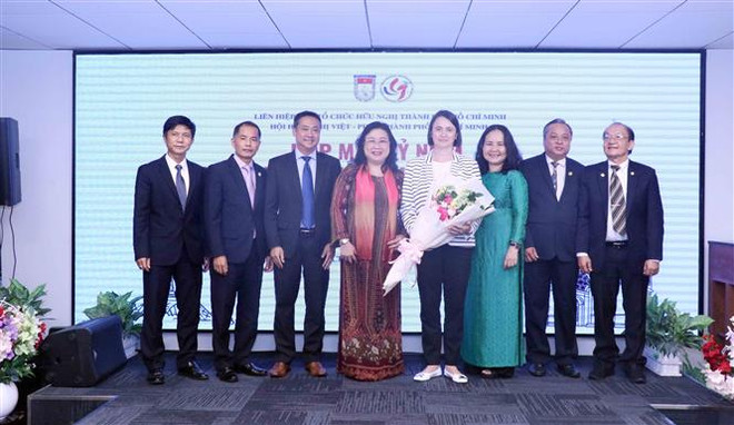 越南与法国加深团结友谊 ảnh 2