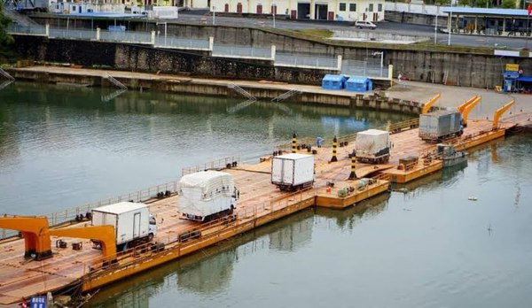 越南新鲜荔枝首次从广宁省芒街口岸出口到中国 ảnh 1 越南新鲜荔枝首次从广宁省芒街口岸出口到中国 ảnh 1