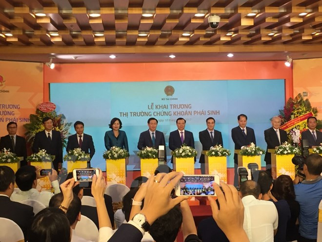 王廷惠副总理:确保衍生证券市场安全稳定与公开公正地运行 ảnh 2 王廷惠副总理:确保衍生证券市场安全稳定与公开公正地运行 ảnh 2