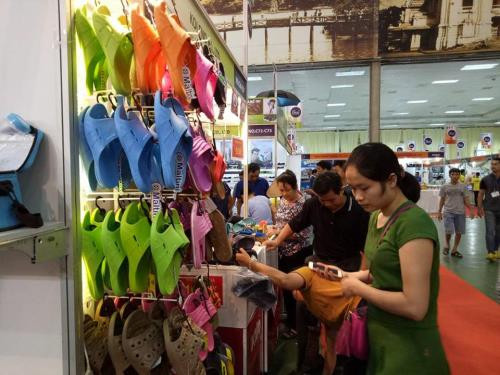 2017年泰国顶级品牌商品展在河内举行 ảnh 1