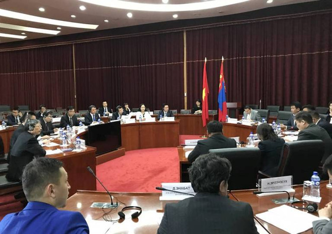 越南和蒙古加强经济和科技合作 ảnh 1